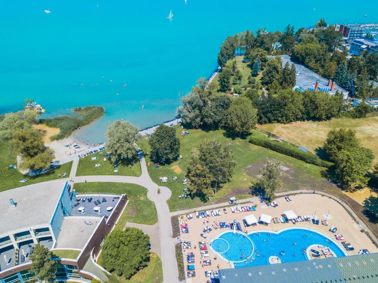 MF Villa Azúr Wellness Apartment Siófok Exterior foto