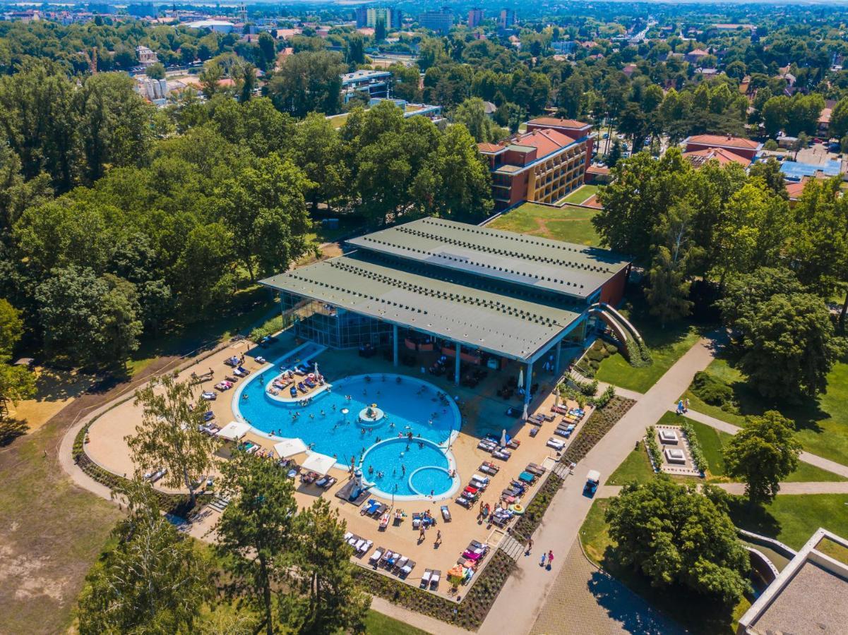 MF Villa Azúr Wellness Apartment Siófok Exterior foto